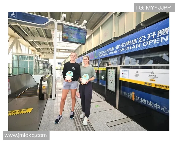 武汉网球队的团队协作之道：网球巨献背后的默契与拼搏精神探秘